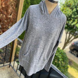 TNA Heather Gray Sz Small Soft Hoodie Sweatshirt Top